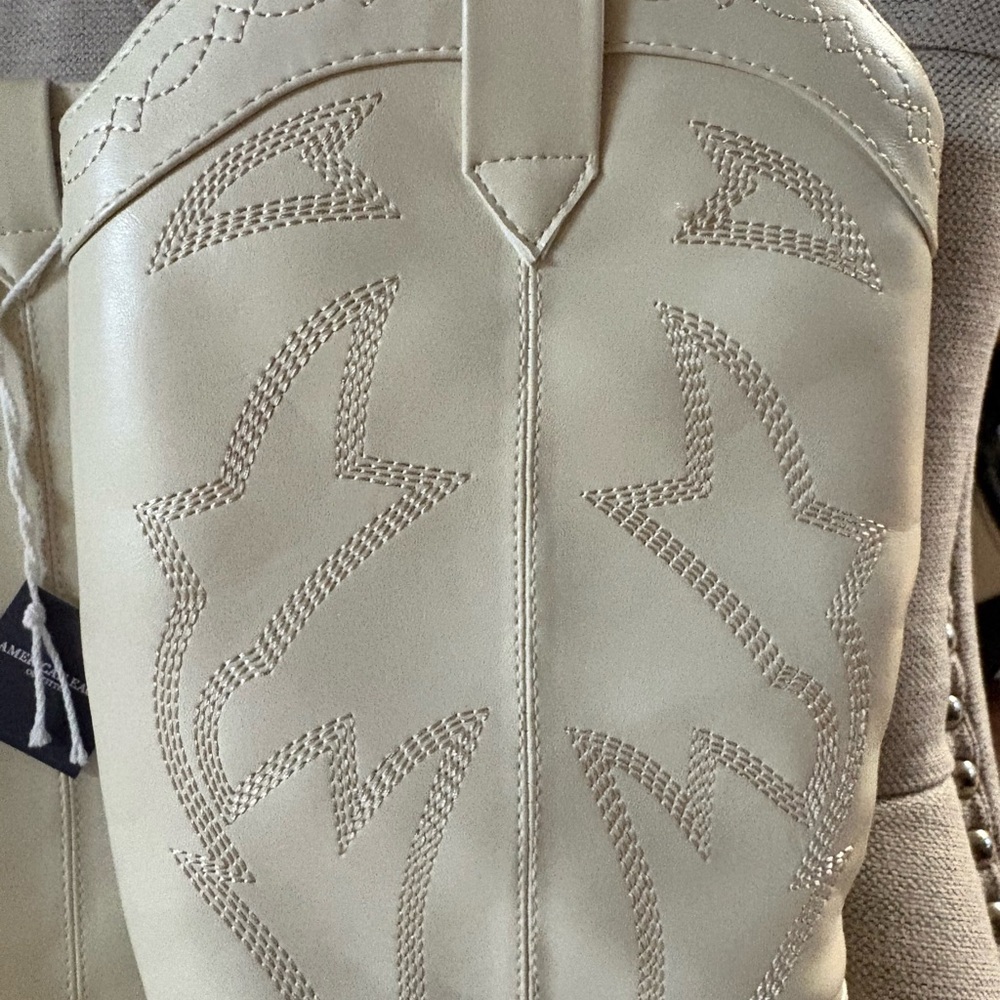 American Eagle Outfitters Cream Heeled Boots - Picture 6 of 13